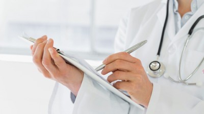 六成新冠患者一年后仍有至少一种症状，疲劳、气短和易怒是最常见的持续症状