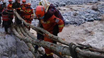 快速响应 全力救灾 ——四川甘孜泸定县6.8级地震救援进行时