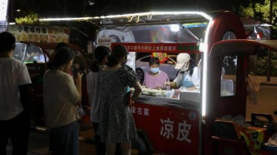 如何看待“地摊经济”再升温？