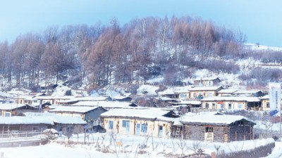 走进传统村落|林深炊烟起  雪满木屋村