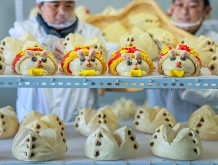 山东荣成：花饽饽“蒸”出致富路