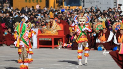 赏民俗、生态游、品美食——雪域高原文旅市场生机蓬勃