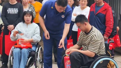 这里，爱心同享幸福人生  携手共迎美好未来