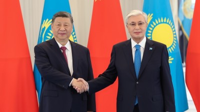 习近平同哈萨克斯坦总统托卡耶夫会谈