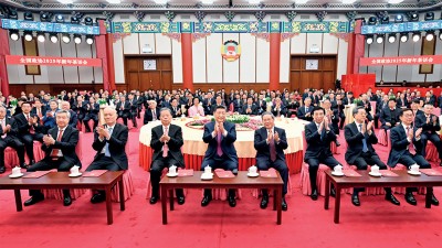 习近平：团结奋斗是中国人民创造历史伟业的必由之路