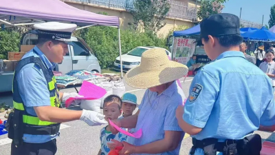 怀疑奶奶被骗，初一孙女果断报警！