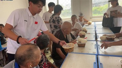 虞城杜集镇：爱心人士情暖桑榆 敬老美德蔚然成风