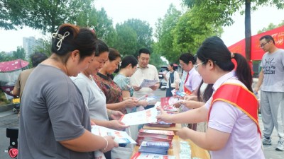河南鲁山县：扫黑除恶常态化 平安宣传进行时