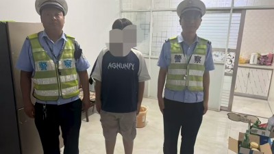 河南虞城：公安交警暖心相助 迷路小学生安全归家