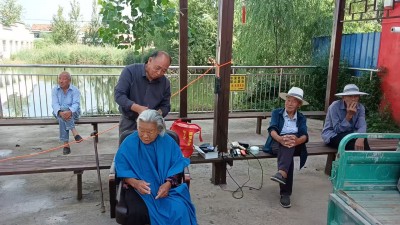 河南虞城：稍岗镇冯庄“以孝治家”大食堂“久久”公益日温情开餐