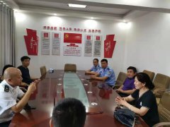 重拳出击前进公安分局严厉打击车站周边黄牛和黑车