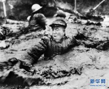 亿万人民的奋斗史诗——献给共和国70年光辉历史的创造者