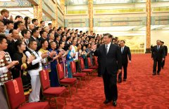 第六届全国少数民族文艺会演开幕式文艺晚会在京举行