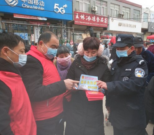 宿州市埇桥区褚兰镇组织志愿者街头宣传“反电诈”